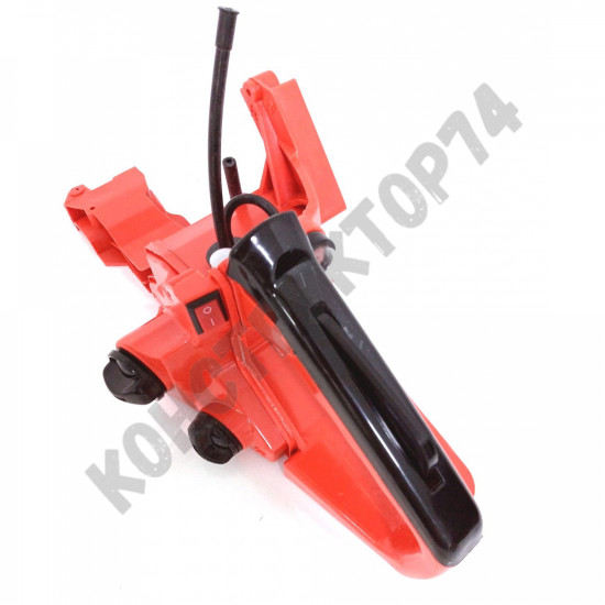 Топливный бак (Рукоятка) для бензопилы 38см3 - 3800 Carver RSG238-241, RSG38-16K  41-16K, Huter BS40, Champion 137 - 142, Sturm CG9937, Калибр БП-1400/16 ИНТЕРСКОЛ ПЦБ-16/40Л